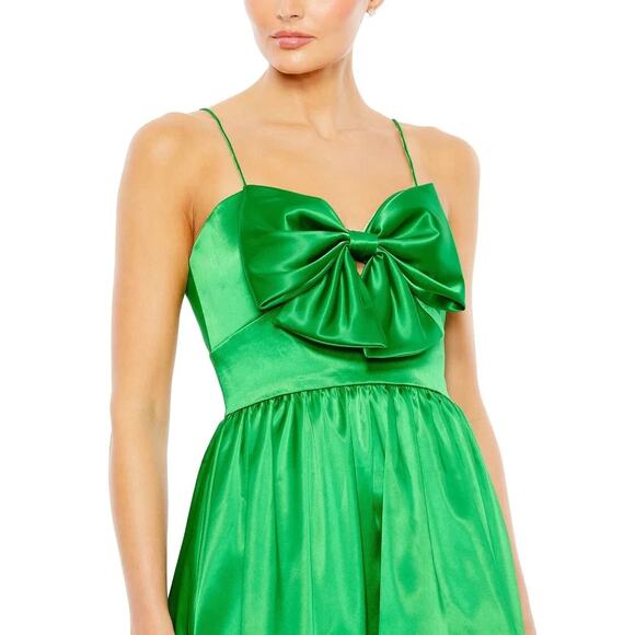Mac Duggal 49616 Mini Green Christmas Bow Bubble Dress Size 6 NWT - Picture 3 of 9